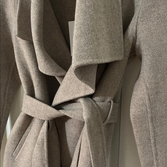 NWT Quince Double-Faced Merino Wool Draped Collar Short Wrap Coat in Oat Size XS - Picture 5 of 10